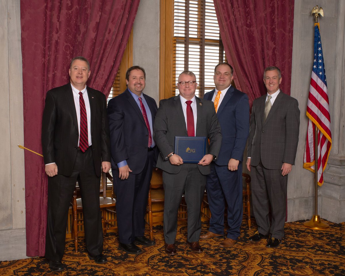 TBIKeli's tweet photo. Congratulations to SA Mike Parson on being the TBI's first graduate of the Tennessee Certified Public Manager Program through UT's  Naifeh Center for Effective Leadership! https://t.co/dg795wHI3t
