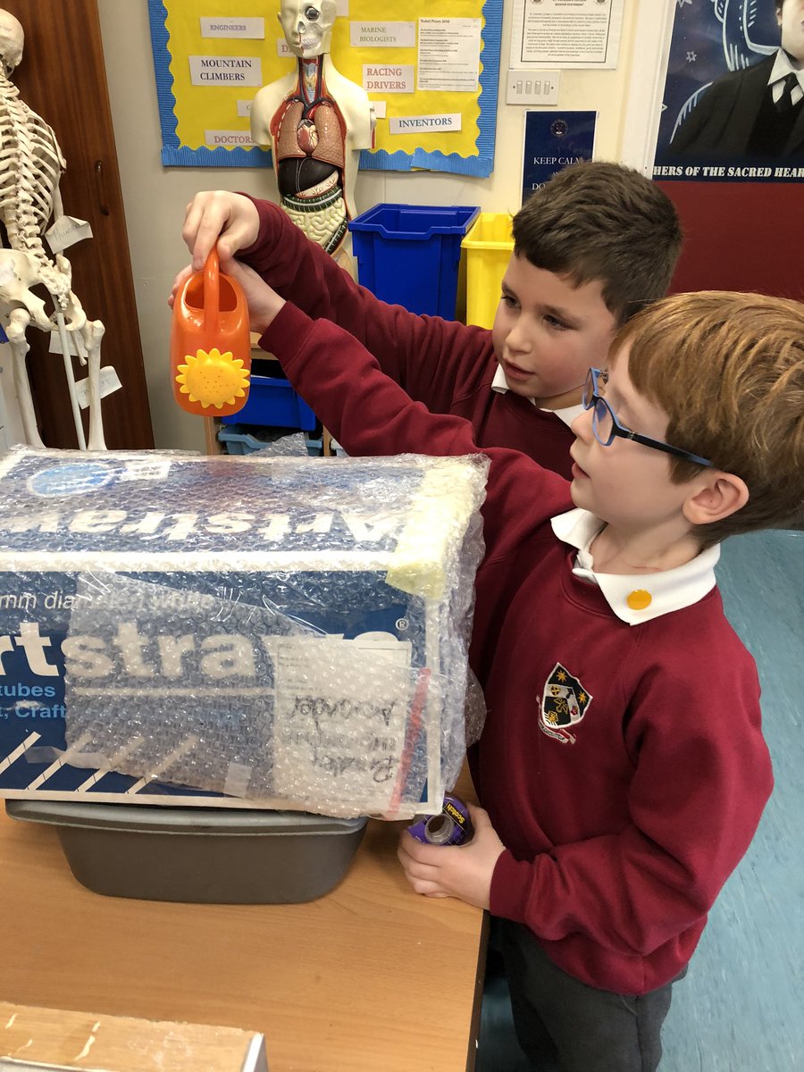 StColumbasLPrep's tweet photo. #SCCPrep2 recording and testing the houses made in #SCCScience. All of them passed the windproof, waterproof, strong test! https://t.co/XKtHMKyVBq