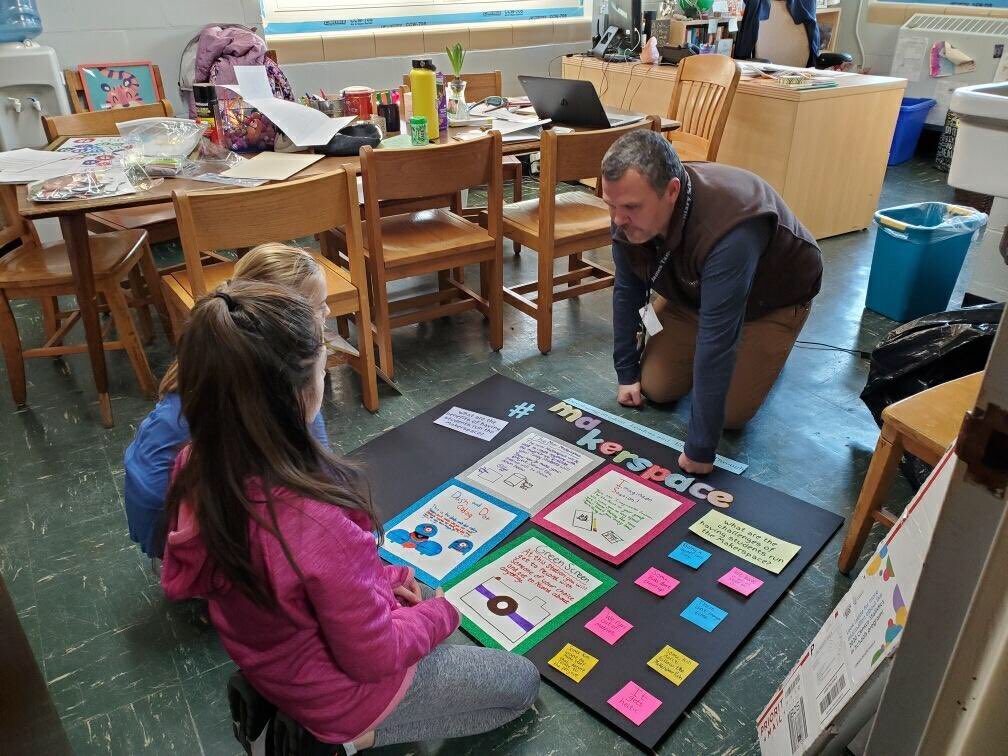 Frps_Tansey's tweet photo. 5s are gearing up to present their Student-led #Makerspace prototypes at #learnlaunch2020 #learninginnovationshowcase @FRPSsupt @LPevide @Mrs_LFurtado @mr_audette @LearnLaunch #tanseycares #tanseytigers https://t.co/LBHVKPN938