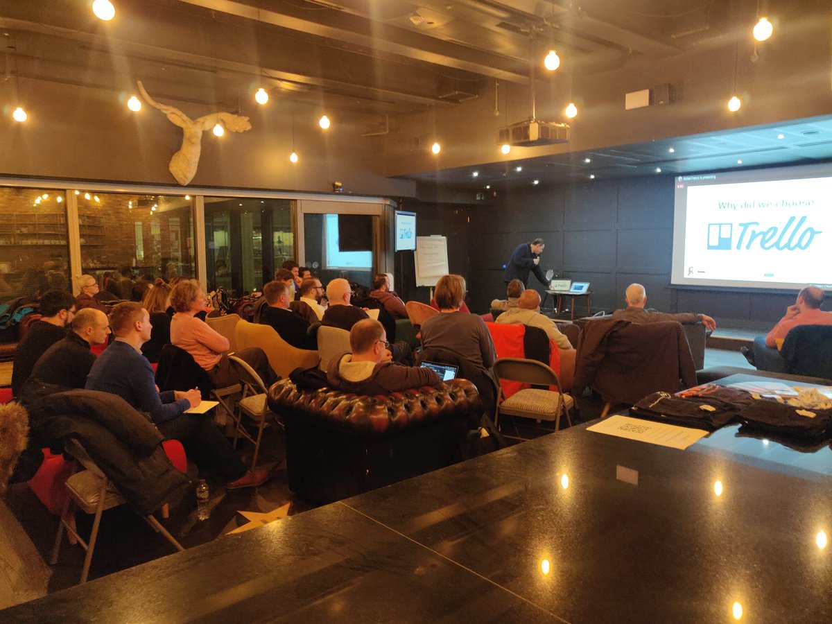 Rafael from <a href="/unrulyco/">Unruly</a> kicks off our <a href="/Atlassian/">Atlassian</a> event tonight from their very cool offices, sharing their experience from moving from <a href="/trello/">Trello by Atlassian</a> to <a href="/Jira/">Atlassian Jira</a> #community #London #atlassian #pizza