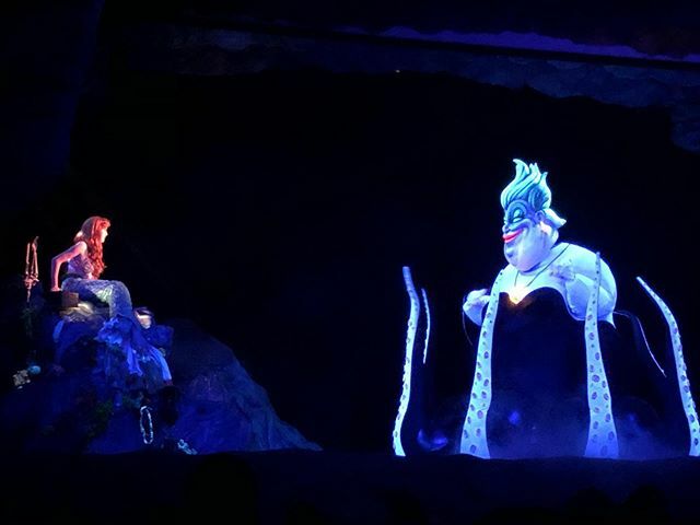 Come on you poor unfortunate soul
Go ahead
Make your choice
I'm a very busy woman and I haven't got all day
It won't cost much
Just your voice!
You poor unfortunate soul
It's sad but true
If you want to cross the bridge, my sweet
You've got the pay the toll
Take a gulp and t…