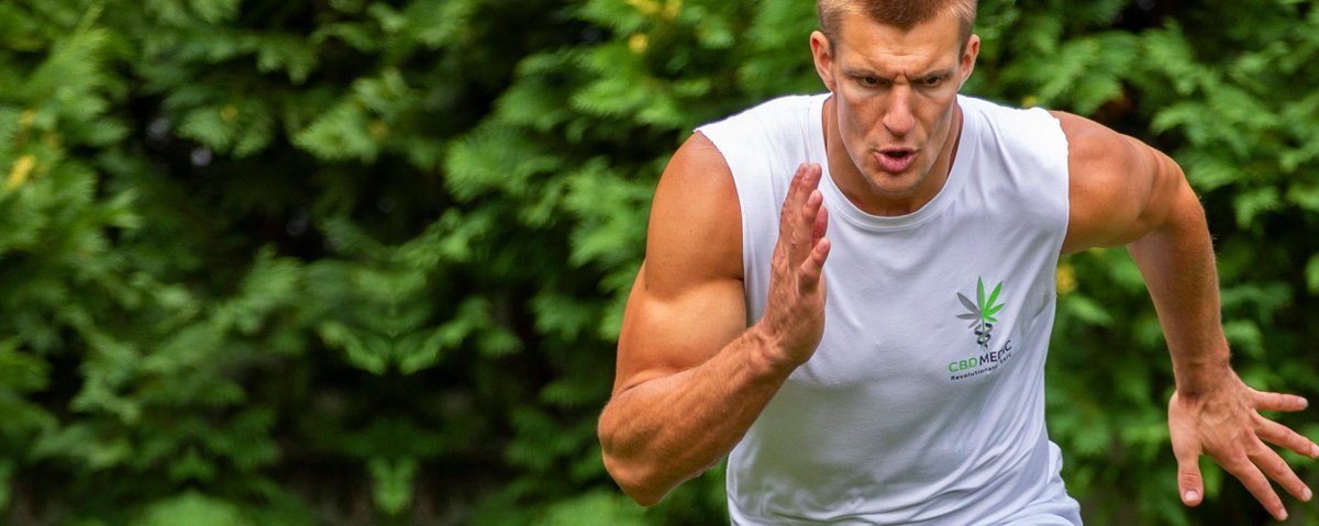CannaFinest's tweet image. "These products changed my life" 
CBDMEDIC PARTNERS WITH 3X FOOTBALL WORLD CHAMPION
Rob Gronkowski 💪
LEARN MORE HERE 👉 bit.ly/CBDmedicRobG 💥⚡️
.
#baseballstrength #baseballstrengthtraining #cardioworkout #crossfitproblems #elitefitness  #footballworkout #greenrunsdeep #CBD