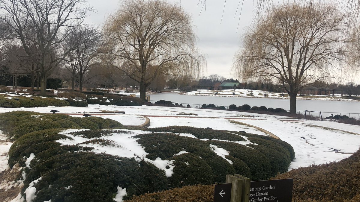 madison0323's tweet photo. Great view on a chilly day for the botanic gardens, most individuals are enjoying the inside portion of the garden. #soan220_2020 https://t.co/9VOKSVvU50