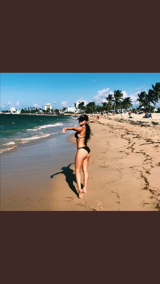 becky_all's tweet photo. U are art 
U are the sky 💓💓
U are everything @iambeckyg https://t.co/lYiP0UrlN9