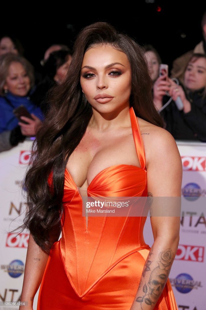 archivemix's tweet photo. Jesy is already the winner just for EXISTING. #NTAs https://t.co/zXrFKTzveU