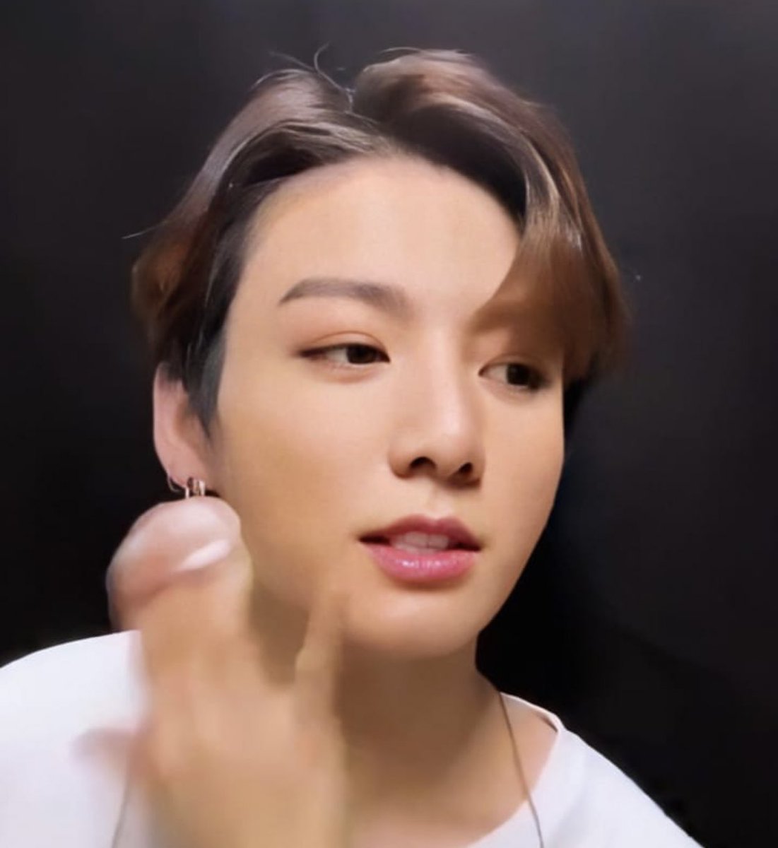 artsjk97's tweet photo. ~#JUNGKOOK
  #정국 
  @BTS_twt ~ https://t.co/q3kLGU3oYX