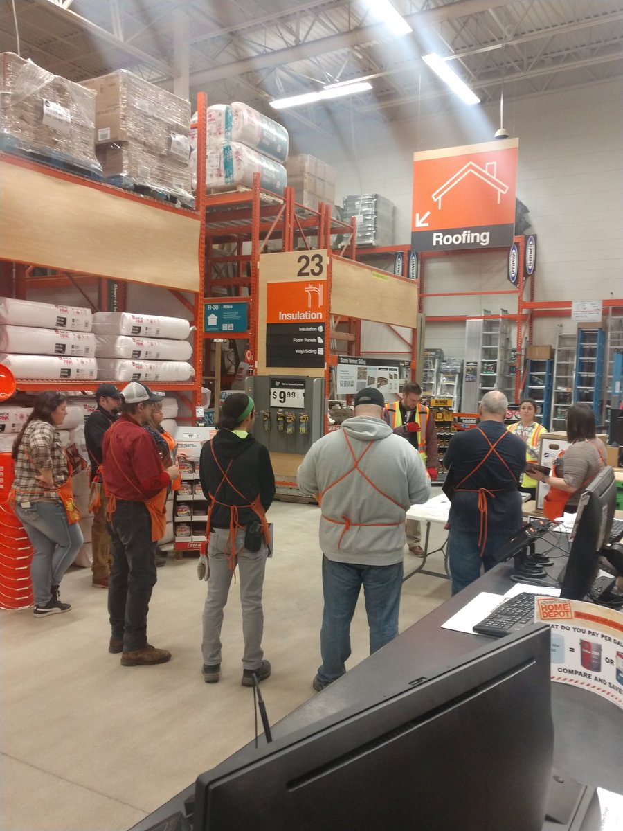 michaelcasey57's tweet photo. Thanks Ryan and Maggie from Boral Building Products for the PK on your stone veneer siding. Great information for the team to take back to their departments! @Mark_Gridley @Scott_Nappi @HDLutz @jo_yates4 @Debbie14128887 @JoshuaMendiol17 @BrandonHollid16 @BoralBP @megan000nicole https://t.co/83GcRtPwop