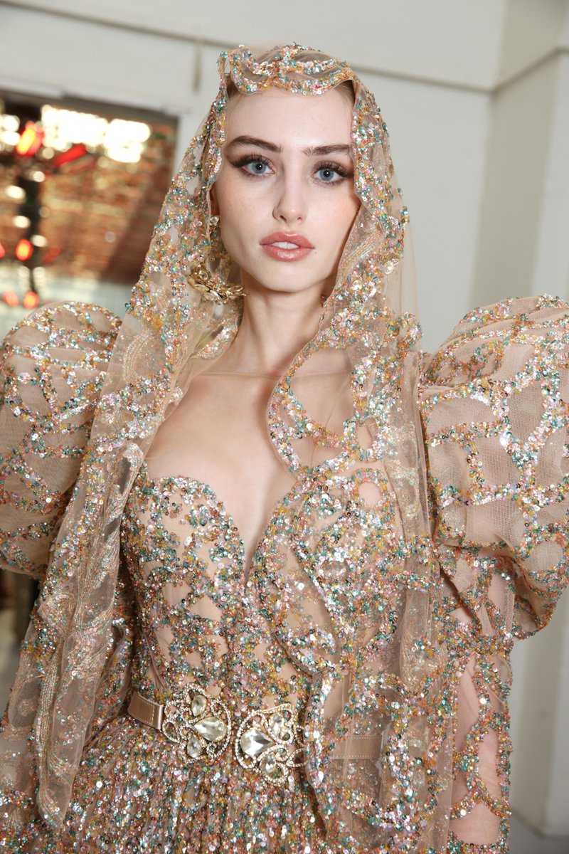 wwd's tweet photo. Get a behind-the-scenes look at the makeup trends from the couture shows. https://t.co/showF0yaZ7 https://t.co/3DBAIdFuAh