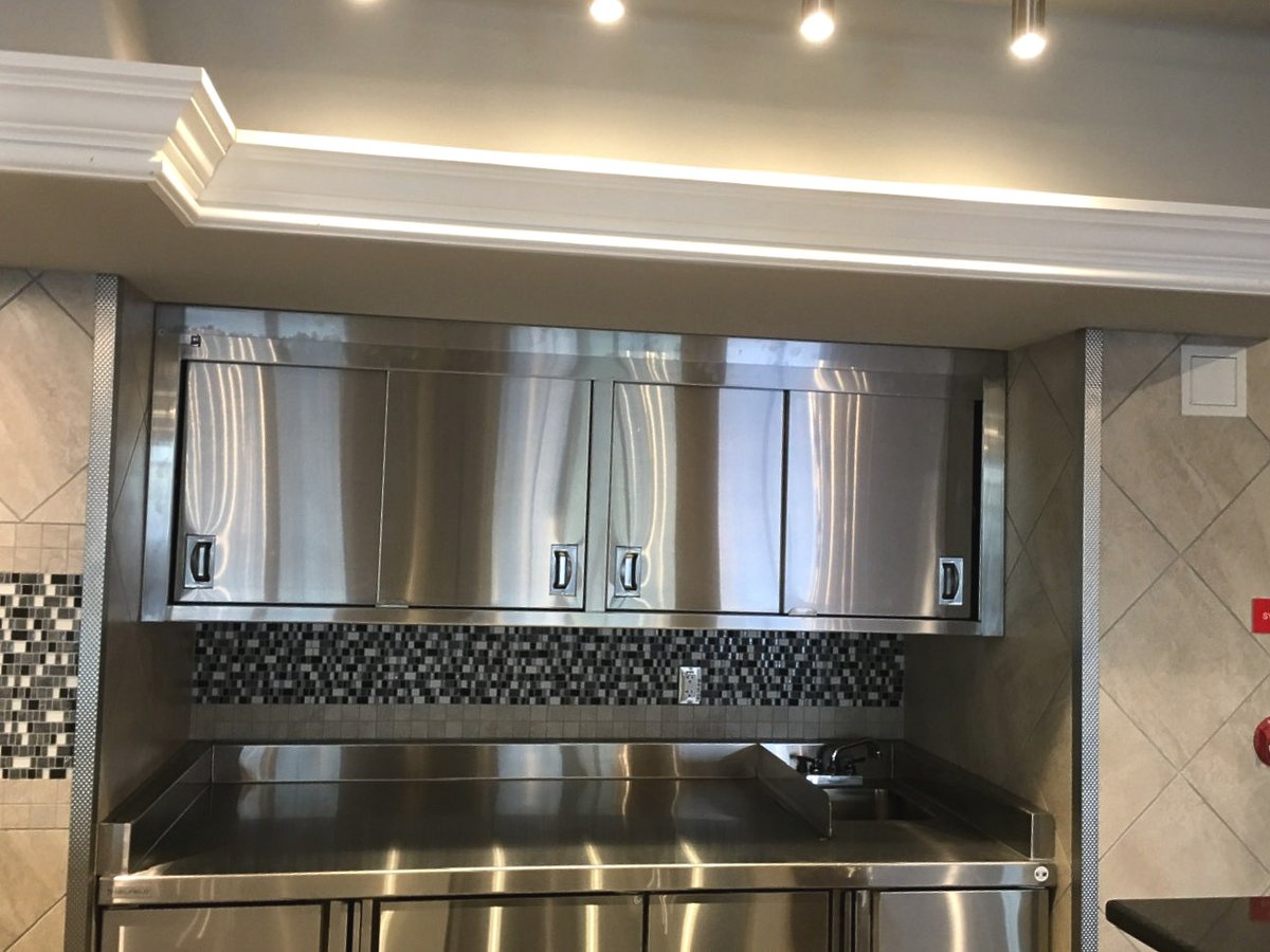 AFIkitchens's tweet photo. Sparkling and ready for service at Oakmont Senior Living of Riverpark! 
.
.
.
.
.
 #Riverpark #Oxnard #SoCal #AFI #afiinstallations #foodserviceinstallations #AFIkitchens #commercialkitchenequipment 
#Installation https://t.co/gcuj8Ib7xa