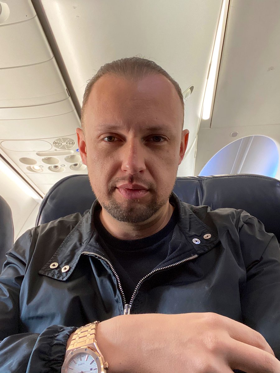 VitoGlazers's tweet image. Heading to #Nashville for #FunnelHackingLive cc: @russellbrunson