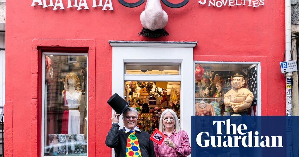 I still love to waste time in a joke shop, just like when i was a 5 year old in awe looking around the joke shops in Scarborough on the family hols, i can still easily waste too much money in them. The difference now it's my money not my dads! 
#shoplocal 
buff.ly/2RuiA4c