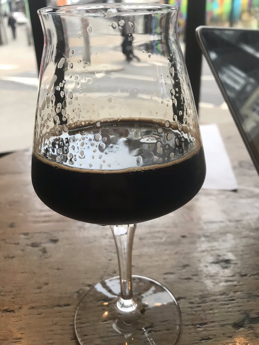 beer_goggle's tweet photo. Wowowo look at this! @SirenCraftBrew’s Caribbean Chocolate Cake labelled a tropical #Stout. This wonder smells like a #rumcake and flows smoothly with strong chocolate, coffee and hints of passion fruit. Not gonna lie it’s fucking delicious. A stomping 9.5/10. #dreamy #beercritic https://t.co/5mZ6tc2XyK
