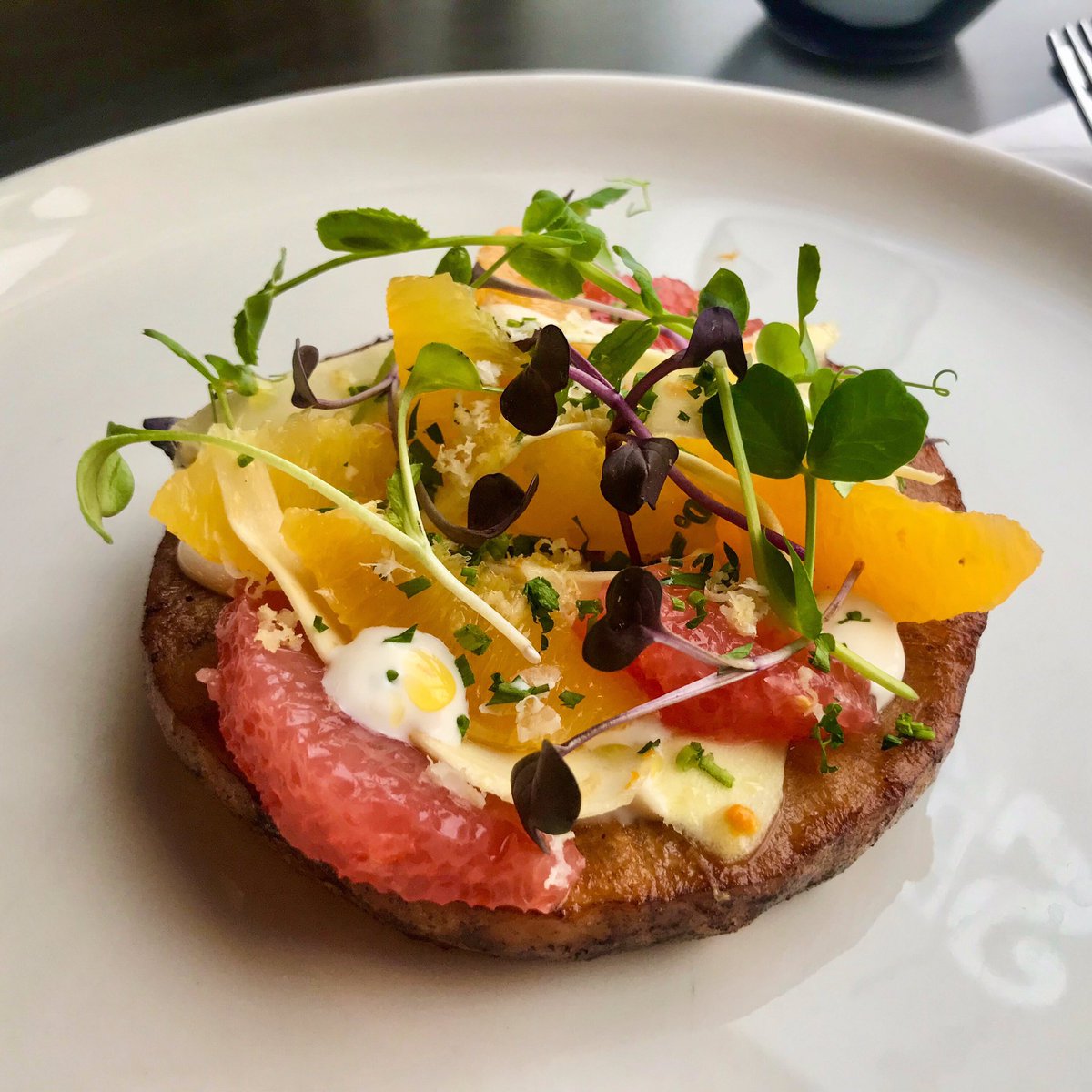 2doorsdowndc's tweet photo. Tonight’s bar bite: Celeriac w/orange & grapefruit segments, parsnip ribbons, creme fraiche, citrus peel oil & fresh grated horseradish. For best results pair with a selection from our cocktail menu. OPEN until 10 pm daily. #barbite #celeriac #dartmouth #dartmouthcrossing #2DDDC https://t.co/NFuWqyqHfK