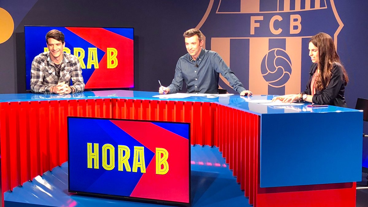 FCBhoquei's tweet photo. 📺 @pablo77alvarez , en #HoraB de @FCBtv : “Mi trabajo es hacer goles y ahora ya quiero llegar a los 550. Tengo la suerte de haber estado en grandes equipos y de jugar con excelentes compañeros”

🔵🔴 #ForçaBarça #okliga https://t.co/L3mcJytaHc