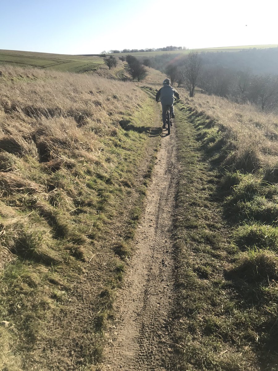 ACEadventureED's tweet photo. Recently we have been taking to the trails in the @northyorkmoors near Sutton bank, they have provided great learning opportunities from the learners from @alternativeace to develop and grow in a challenging setting. #classroomwithaview https://t.co/xdRkiBKi08