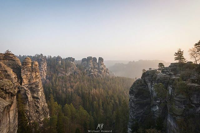 MchelHoward1's tweet photo. Saxon Switzerland National Park •
•
•
•
•
#germany #deutschland #landscape_lovers #landscapephotography #berlin #landscapelovers #landscape_captures #landscapes #munich #hiking #trees #mountain #sunrise #scenery #skyporn #outdoors #hamburg #cloud… https://t.co/akyJL72A7j https://t.co/uhR4q3t70A