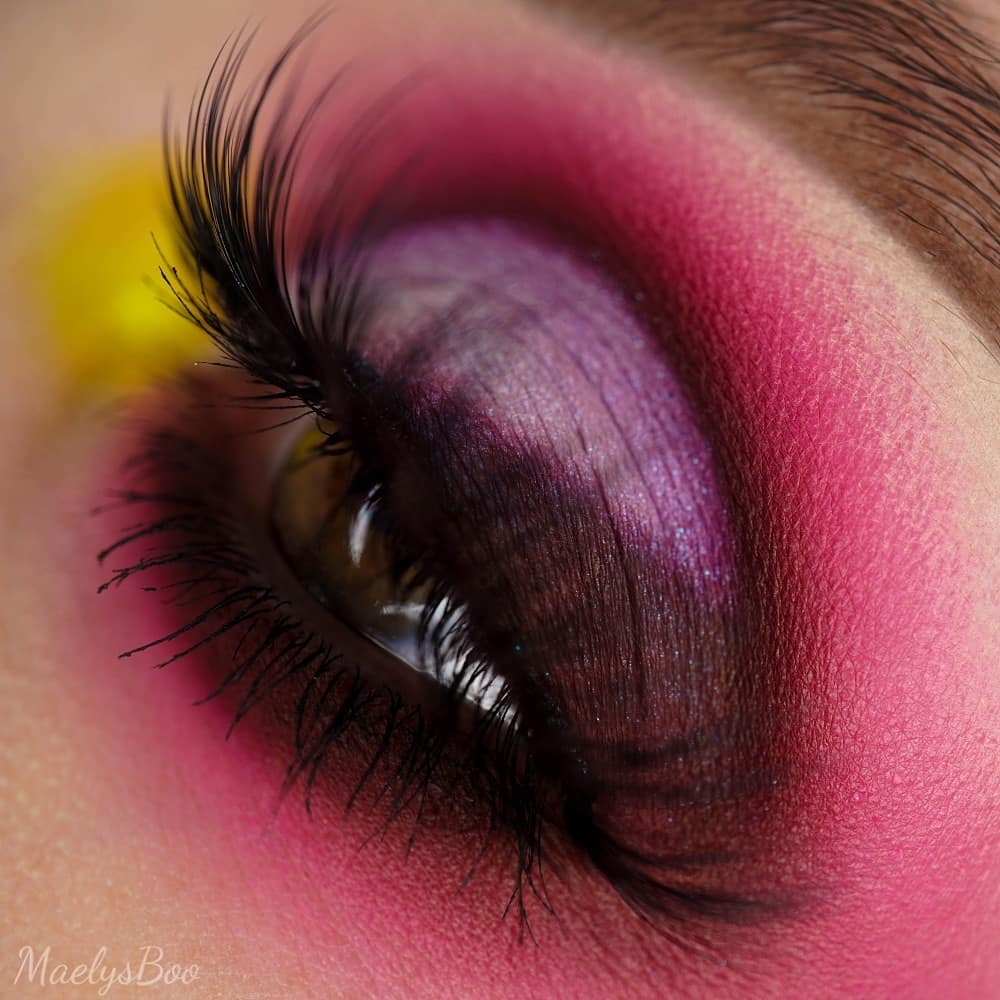 Maelysboo's tweet photo. @ABHcosmetics @norvina1 VOL 2 palette
⭐@ColourPopCo Blue Moon palette ( Lumi)
⭐Rouge and Rogue - Luminara Lashes
#abh #norvina #makeup https://t.co/fmjzJFF5BD