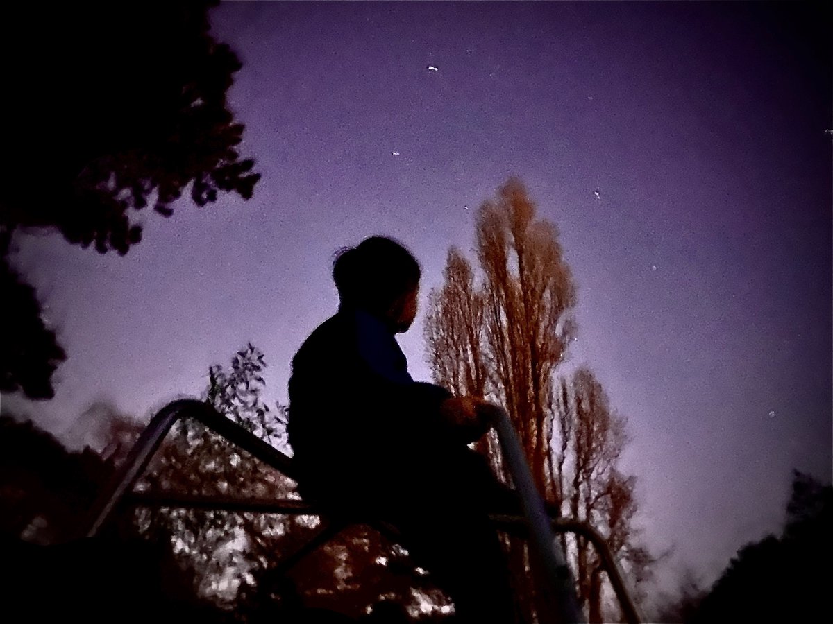 ComfySandal's tweet photo. #shotoniphone #nightmodechallenge submitted on behalf of my 10 year nephew on his first IPhone. https://t.co/jDW660Lqr9