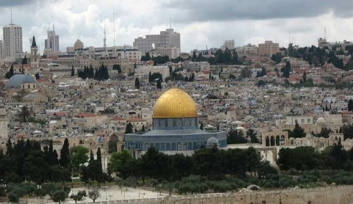 mostafa_abon3ma's tweet photo. تسقط ��فقة القرن وتعيش فلسطين حرة
القدس عربية مهما حدث 
#صفقة_القرن 
#تسقط_صفقة_القرن 
#القدس_ثمنها_دم https://t.co/E5MVWLnMxM