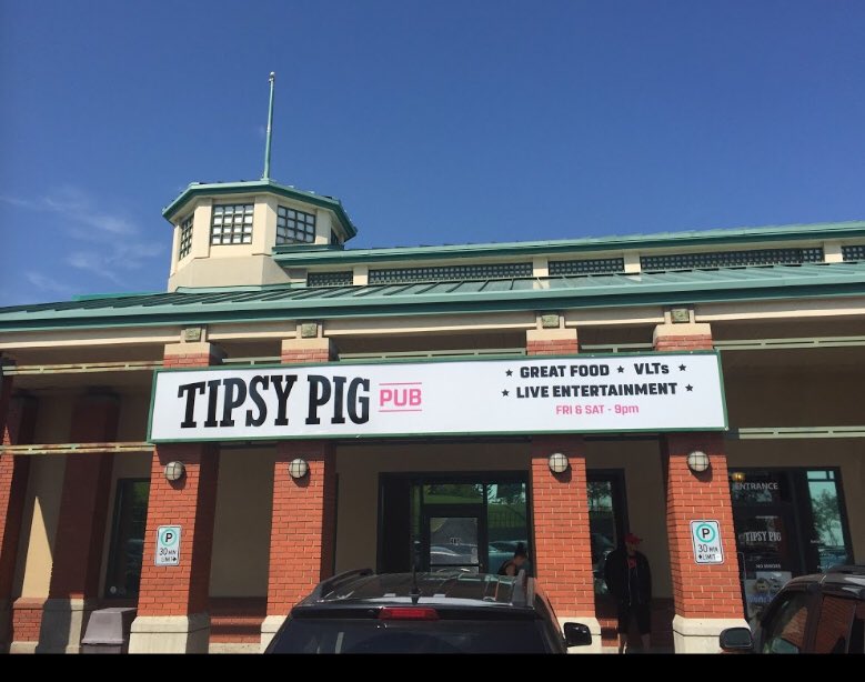 Tipsy Pig Pub tweet media