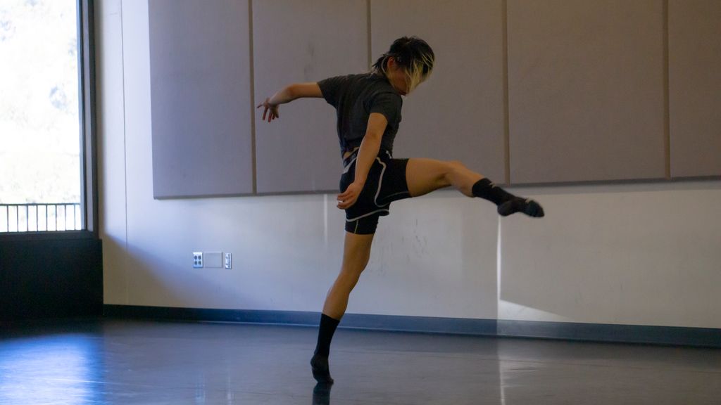 UCSDTheatre's tweet photo. We're so excited about the work happening in preparation for Paulina Colmenares' (MFA candidate) thesis show, AN OBJECT, SCREAMING! Get your tickets here: https://t.co/r3MxRcQVBe β
#ucsdtheatreanddance #ucsd #dance #choreography #mfadance #ucsddance https://t.co/LqoEmGKn7i