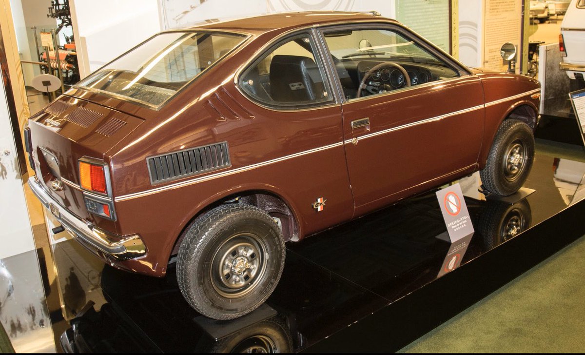 SuzukiIberica's tweet photo. ¿Sabías que las branquias 🦈 del #SuzukiIgnis recuerdan al mítico Suzuki Fronte Coupé de 1971, diseñado por Giugiaro? https://t.co/PDMAIcF6qK