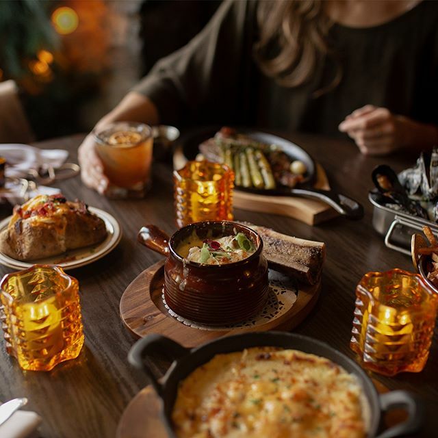 It was a pleasure to welcome @1ou2cocktails and enjoy the amazing cocktail crafted for us.
📸: Nesrine Brikci
-
C'était un plaisir de recevoir @1ou2cocktails et savourer l'incroyable cocktail élaboré pour nous.
📸: Nesrine Brikci
.
.
.
.
.
.
.
.
#taver… ift.tt/37y38ec