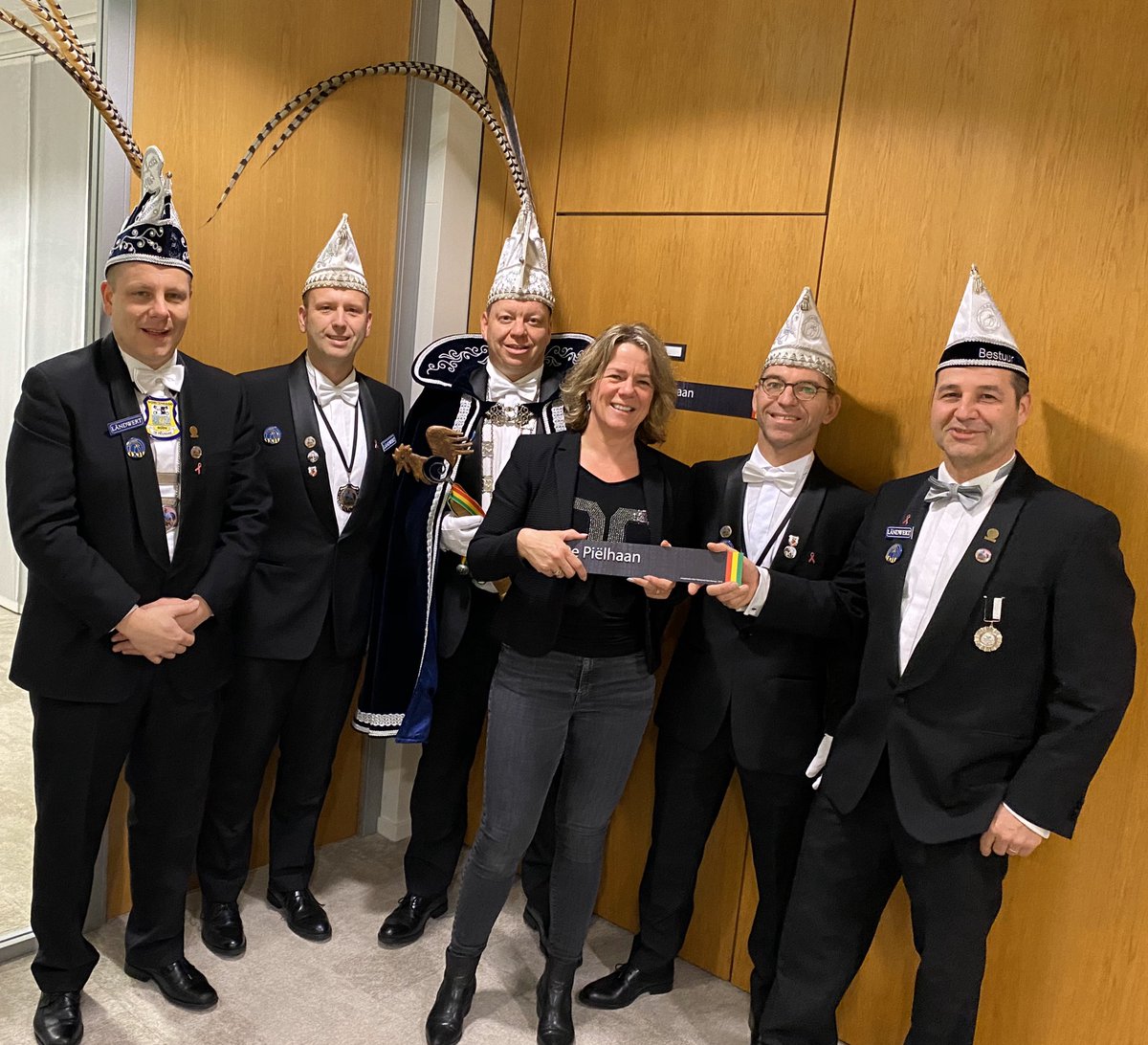 Onthullen van de spreekkamer van CV de Piëlhaan #rabohorstvenray #verbinden