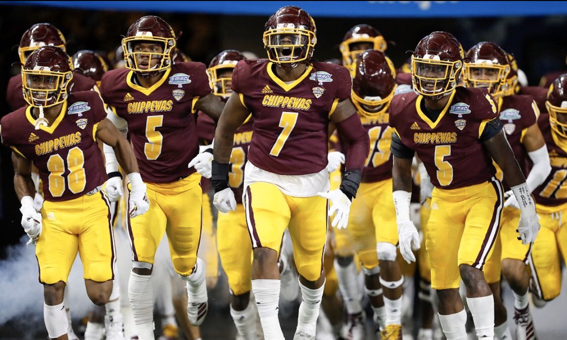 J.R. Strauss tweet media