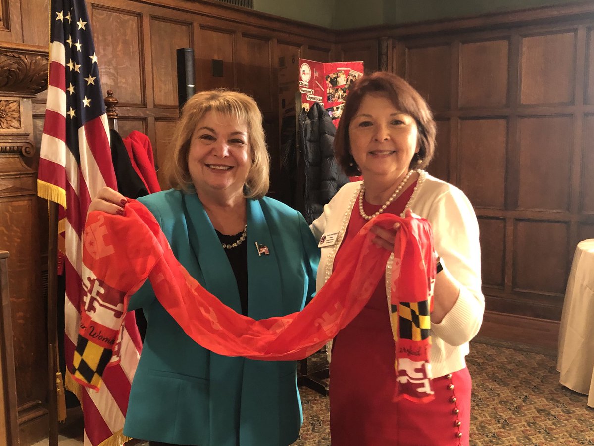 Laurie Halverson tweet media