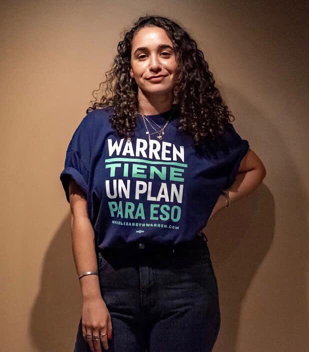 JeantyRachelle's tweet photo. “Tiene Un Plan Para Eso” The team stays fuegooo #LETSGO #TeamWarren #LatinxForWarren ❤️❤️ https://t.co/3lKUKdOQ9D