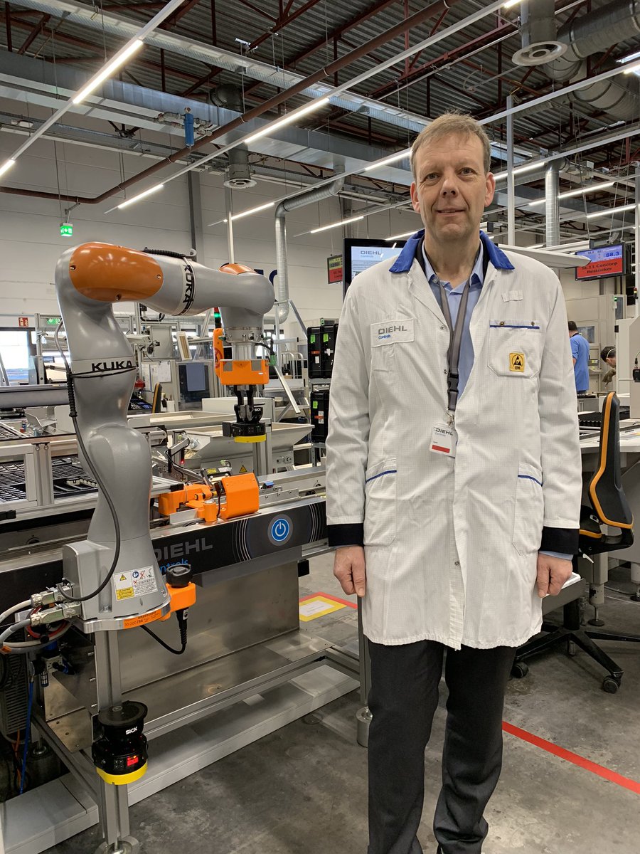 NorbertGronau's tweet photo. Heute bei Diehl Controls in Wangen. Einer unserer WI- Studenten #WIDT schreibt dort seine Abschlussarbeit zur Qualifikation für #Industrie_40 @AZI40_Potsdam https://t.co/AbDv1xUueM