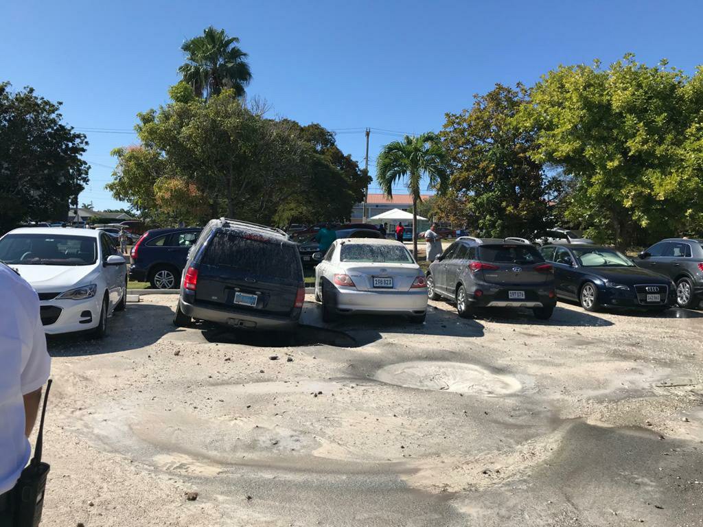papichulo345's tweet photo. @AgendaFreeTV here's a image from Cayman Islands. I'm on the main island Grand Cayman https://t.co/15zGEQ7LUC
