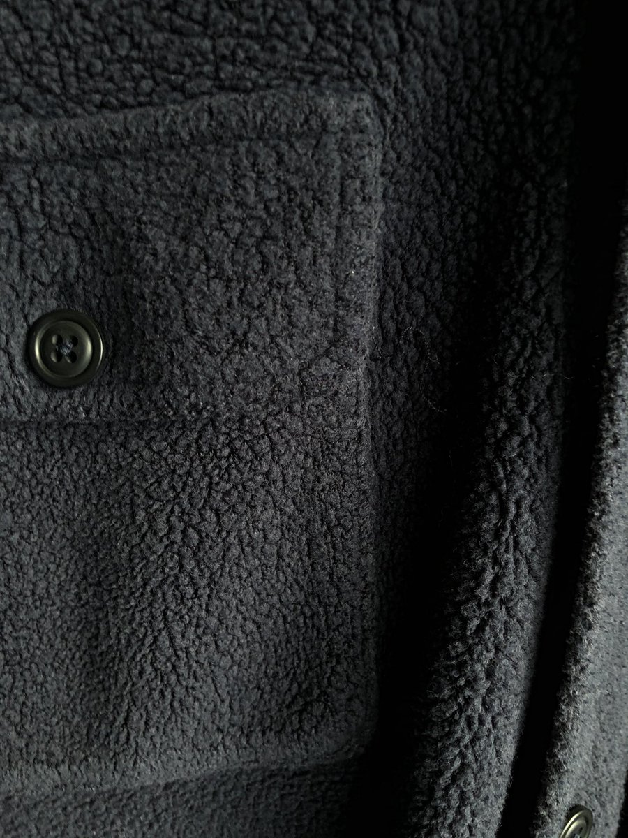 SomeVintageShit's tweet photo. Size S // American Eagle button down ($10) 

Shop at⬇️
https://t.co/wvxGo5Wc6J https://t.co/wZJgedce6D