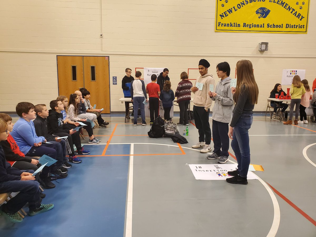 maureen_garda's tweet photo. So proud of my high school computer science students--they made the 4th grade CS Carnival amazing! @FRSDPanthers @CMU_CS_Academy @codeorg @remakelearning @birdbraintech @EdisonRobots https://t.co/4IRGqrFQZS