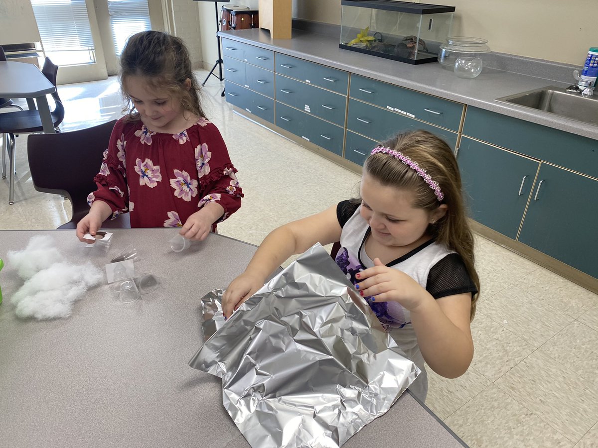 BB_kisforkinder's tweet photo. Another great challenge by @TamEDale ! The students had a blast building a hibernation shelter for animals. @BlytheBower https://t.co/ArAMakhA8b