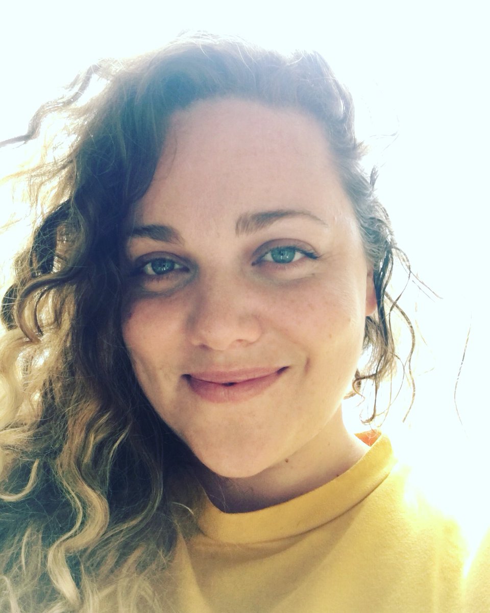 MadeleineBesson's tweet image. It’s my birthday! I’m so grateful to be here on this planet Gaia with you all, spreading love everywhere I can ✨🌹🎶