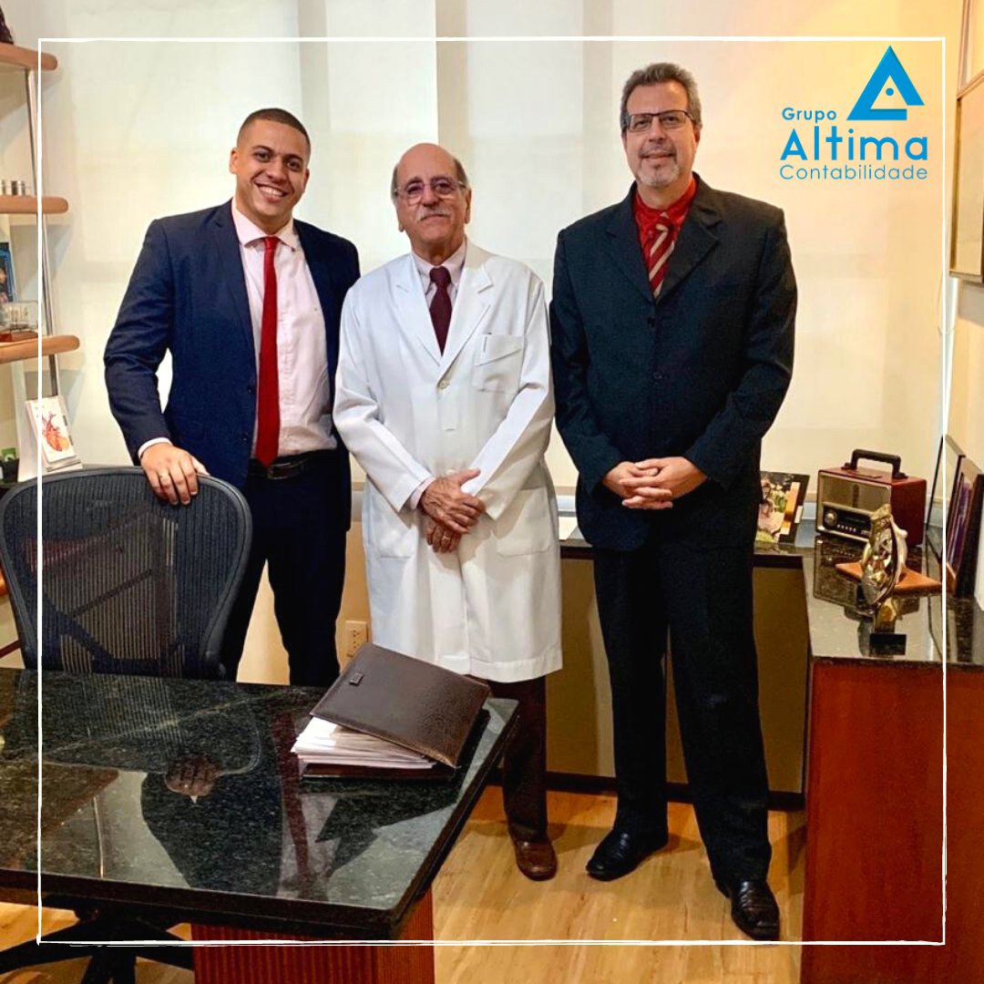 AltimaContabil1's tweet image. Uma das coisas que mais nos orgulhamos é oferecer excelência em nossos serviços. Prova disso são os mais de 20 anos de parceria com o Dr. Rui Haddad um dos melhores cirurgiões torácicos do Brasil. 👨‍⚕️♥
#areadasaude #contabilidade #contabilidademedica #altimacontabilidade