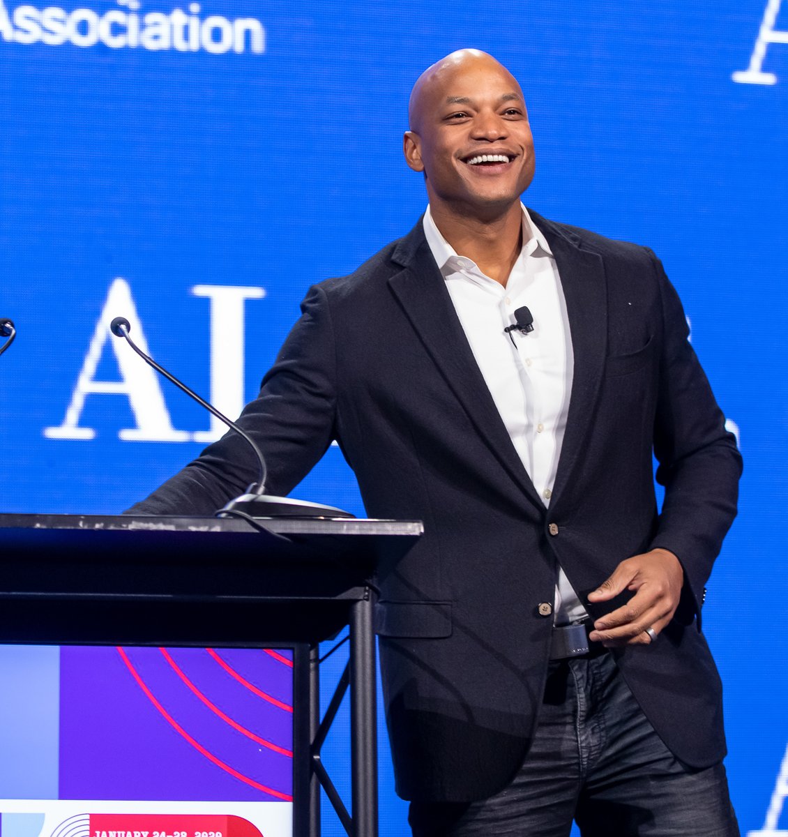 LibraryJournal's tweet image. #LJNews: author Wes Moore's #ALAMW2020  opener began with how libraries "opened the world to a non-reading, troublemaking kid," then linked "…his journey as a reader to pressing issues of social justice and the role libraries can, and should, play."
ow.ly/b72Y50y7nLm