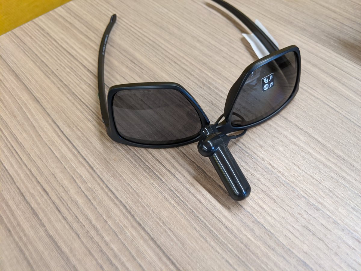 rolandoleary's tweet photo. @SportChek your shipping materials leave something to be desired. Also, the time savings of online ordering goes away when you need to go to a store to remove the security tags... https://t.co/iFVW0uqcSX