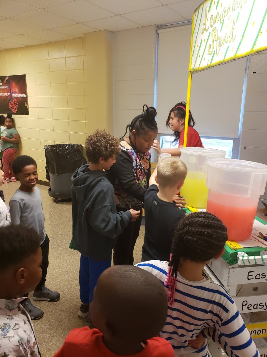 kreceveur's tweet photo. @BlakeElementary sweet @STLPKentucky students brought us lemonade during #JCPSbackpack PLCS from their #jcpsSTLP project!! π Love the passion and determination theyβve put in this project! #stlproad2rupp YES! https://t.co/fO5Bvrcz15
