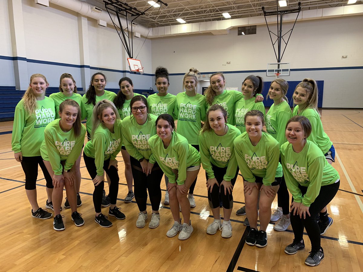 BarbersHillVB's tweet photo. These girls know what it takes to be successful in 2020! https://t.co/ogre8qNfYu! #BHVB #PHW https://t.co/yAZy3tDByk