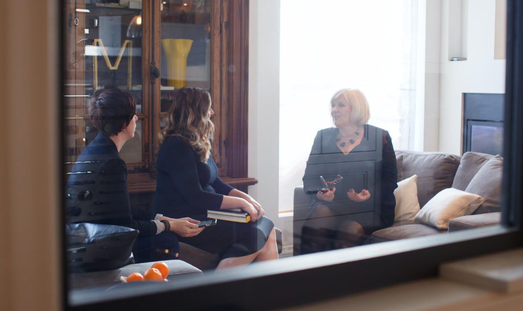 Your personal brand is a combination of your pursuits, actions, &amp; reputation. It’s how you’re recognized &amp; perceived by others. Learn to develop your personal brand through your values from Bridget Hoffer.
buff.ly/2TWvryU
#Branding #PersonalBrand