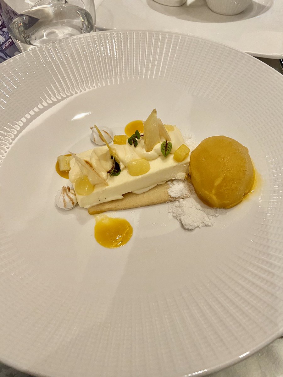 waynedenner's tweet photo. Blown away by the food tonight @srcchat #Cookery Competition here’s the starter, main and desert #SRCCookOff Hats off to all the Staff & Students involved. Be Proud #BelfastHour @NewryChamber @newryradiokevin https://t.co/7jfTUUaqFc
