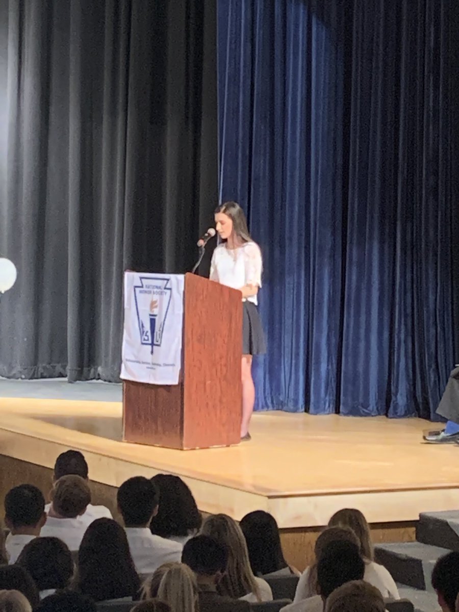 Robert_McGarry's tweet photo. Carine Gallo on Leadership! @HolmdelNhs @HolmdelHS #HolmdelExcellence https://t.co/zMi3cx7EVT