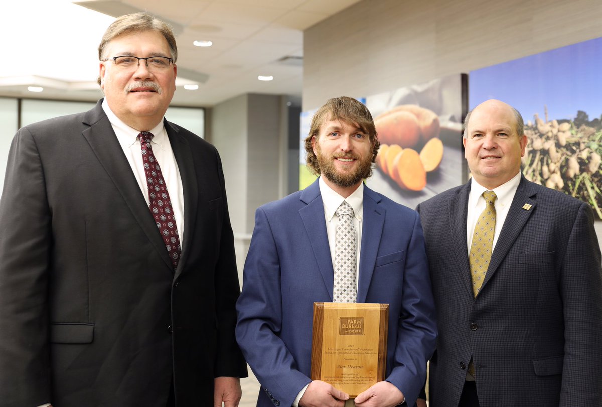 Congratulations to Sunflower County Extension Agent Alex Deason for being recognize by MS Farm Bureau and their President Mike McCormick today for his outstanding work &amp; support of producers. #MSUext
