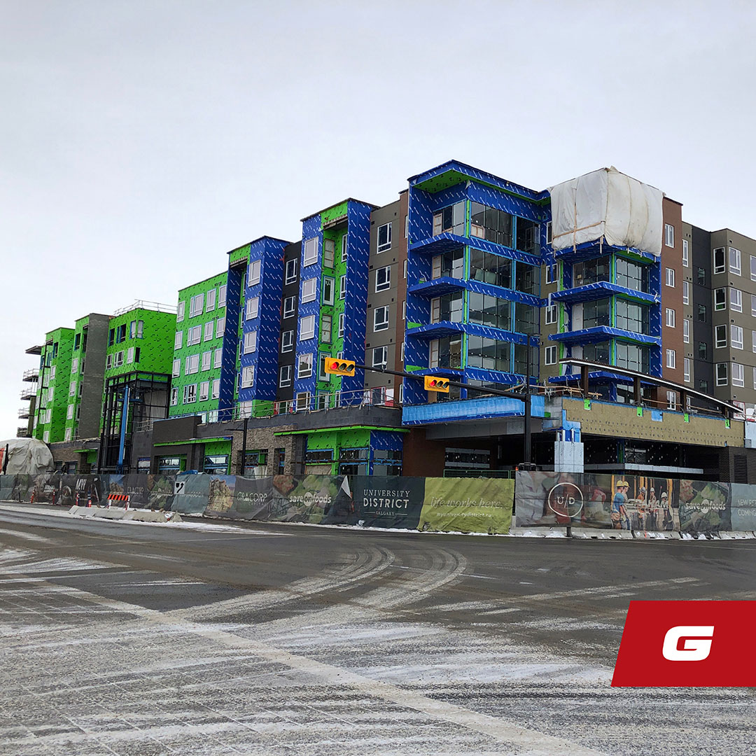 GrahamBuilds's tweet photo. The push is on to close in the envelope on the East Tower at the Rhapsody project site in #YYC. Main floor commercial retail units are well on their way to being turned over for tenant improvements at the beginning of March 
buildingtogether #projectupdate #Gracorp @UDistrictYYC https://t.co/GPpGSSQSMJ