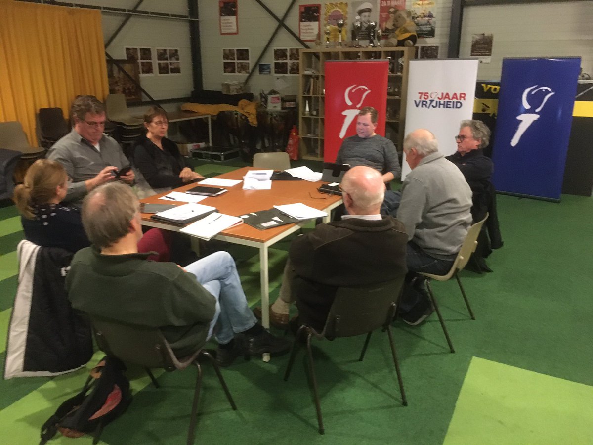 De invulling van viering #75jaarvrijheid <a href="/ALBRANDSWAARDzh/">gem. Albrandswaard</a> krijgt steeds meer vorm.  O.a. <a href="/VolhardingRhoon/">Volharding</a>, <a href="/kasteelvanrhoon/">Kasteel van Rhoon</a>, BigBand Enterprise, <a href="/RTVAlbr/">RTV Albrandswaard</a>, PLUS Hofland en Kevin Schenk zetten zich in om er een mooie dag van te maken.