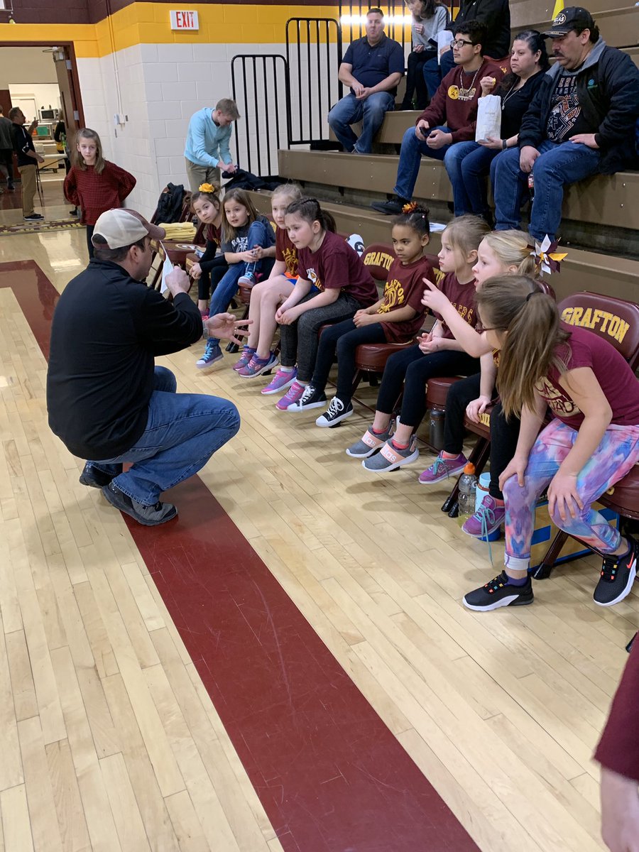 SpoilersGirls's tweet image. Mighty Mighty First Grade Spoiler Buddies Helped Us Take the Floor Last Night👊 This Group Knows How To Bring Good Energy!   #RoundBallFun #GameDayVibes #GraftonYouth🏀