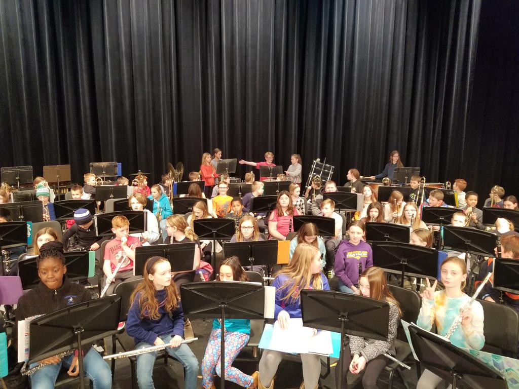 BFMSBand's tweet photo. 5th grade ready for the big FIRST CONCERT OF THE YEAR! https://t.co/28t7x4zW02